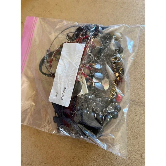 Dark Academia Mystery Jewelry Jar Black and Red Tones Whimsigoth - Picture 9 of 9